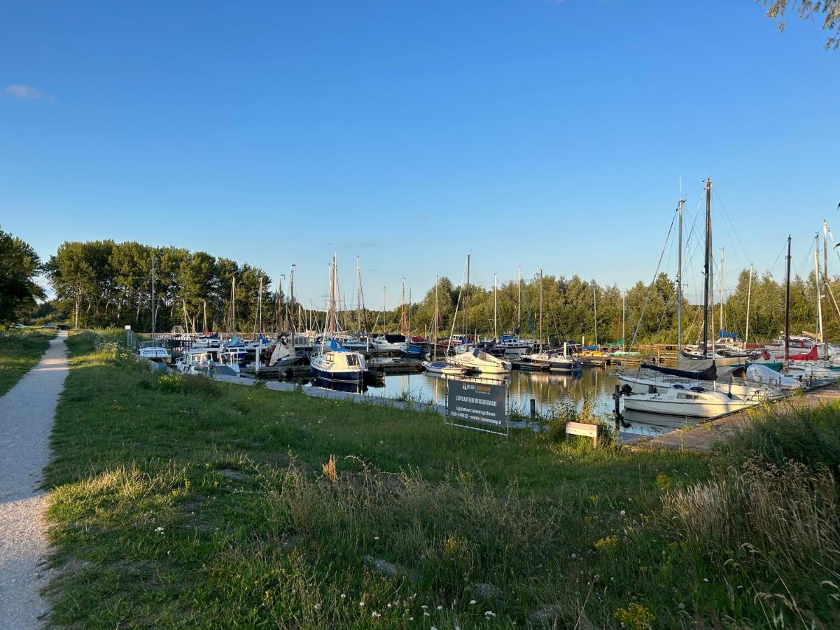 Ds Chalets-Simonsgat 63-Geweldige 6 Tot 7 Persoons Chalet Met 2 Badkamers-Vakantiepark Lauwersoog-Aan Het Lauwersmeer Dış mekan fotoğraf