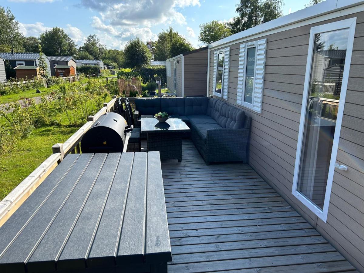 Ds Chalets-Simonsgat 63-Geweldige 6 Tot 7 Persoons Chalet Met 2 Badkamers-Vakantiepark Lauwersoog-Aan Het Lauwersmeer Dış mekan fotoğraf